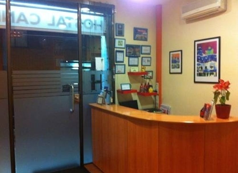 Front desk Photo