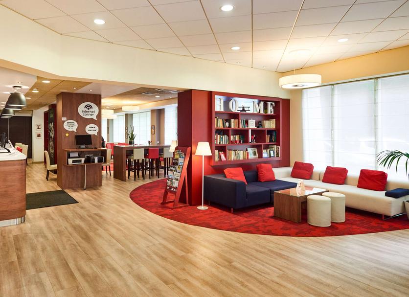 Lounge Photo
