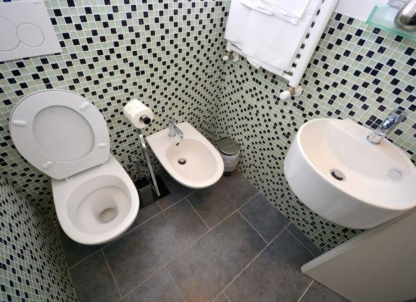 Bathroom Photo