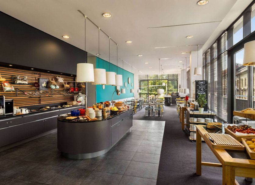 Buffet Photo