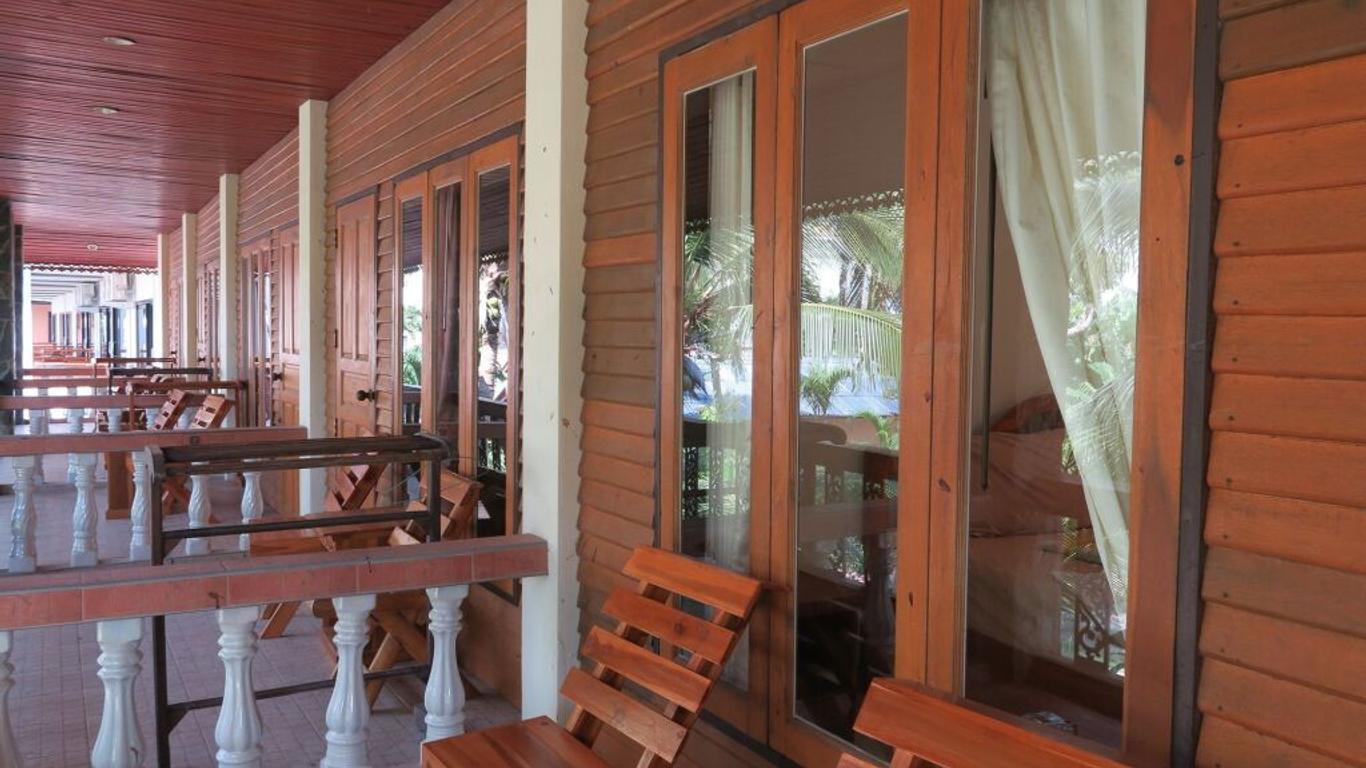 Family House Resort