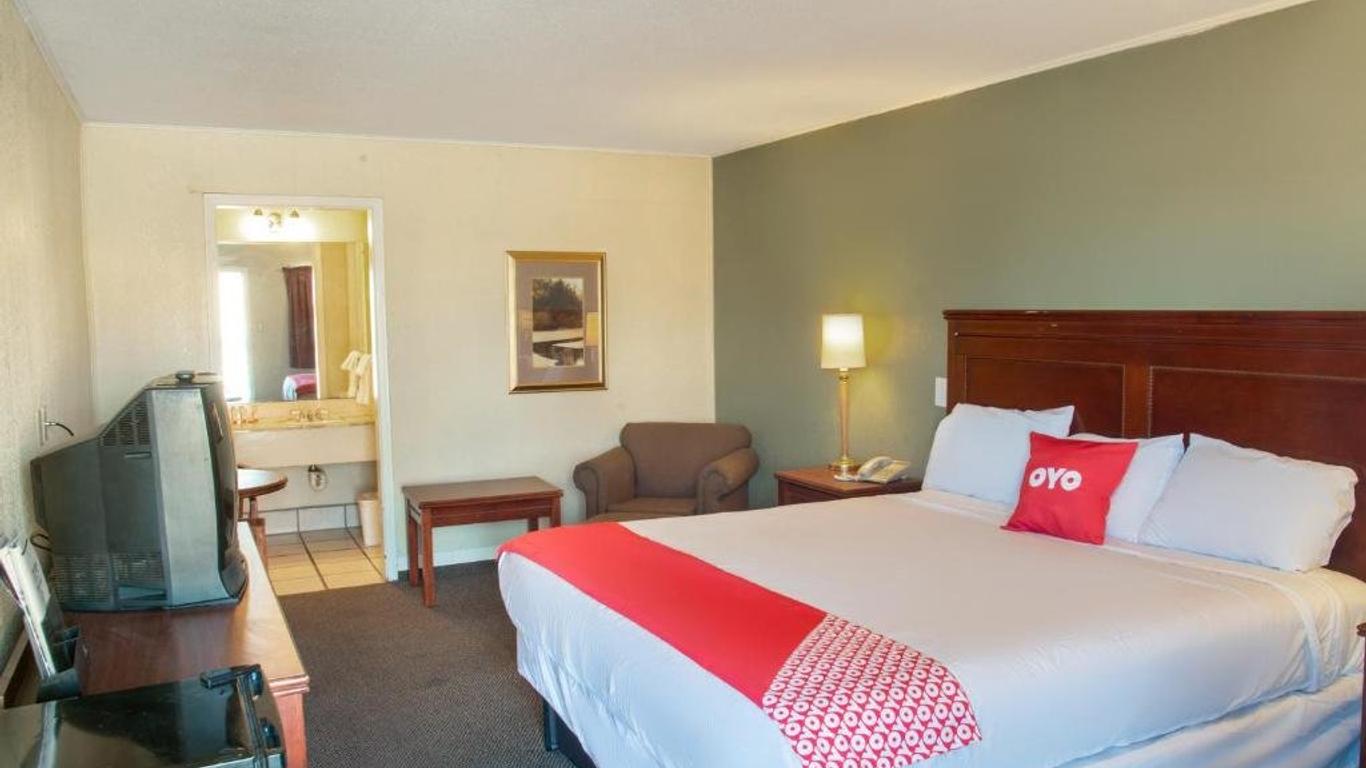 Rest Inn - Extended Stay, I-40 Airport, Wedding & Event Center