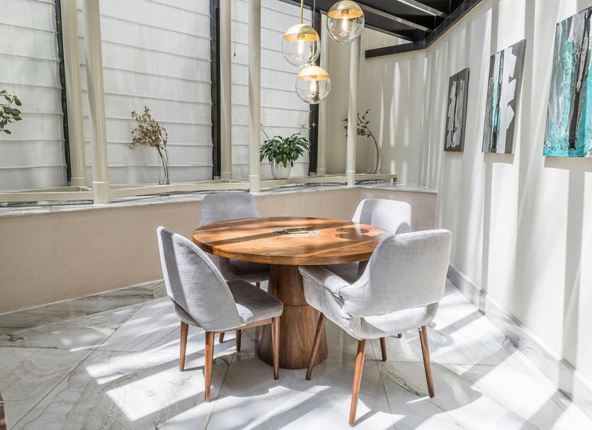 Dining room Photo
