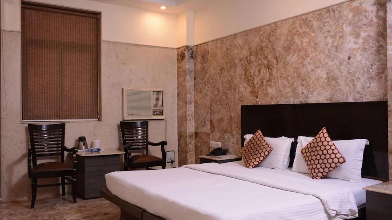 Hotel Maan K