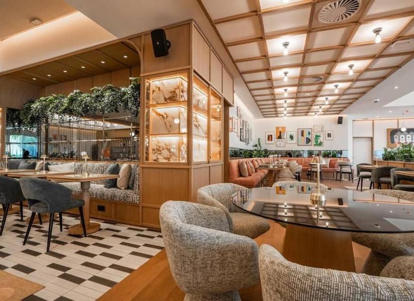 Restaurant Photo