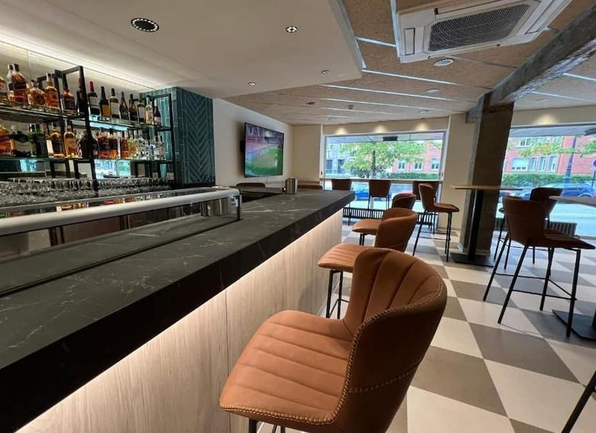 Bar Photo