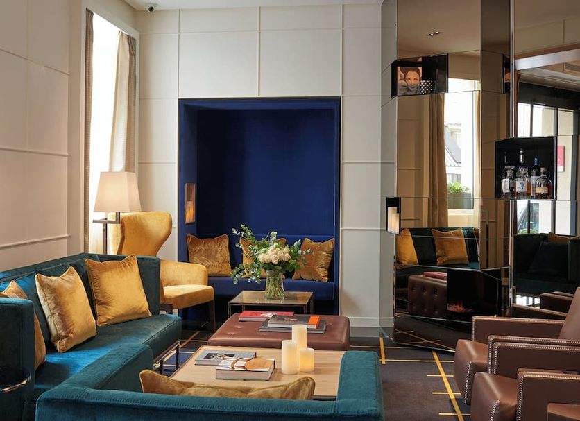 Lounge Photo