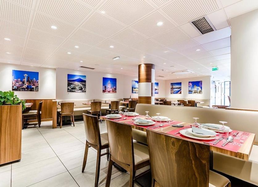 Restaurant Photo