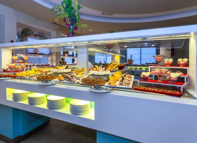 Buffet Photo