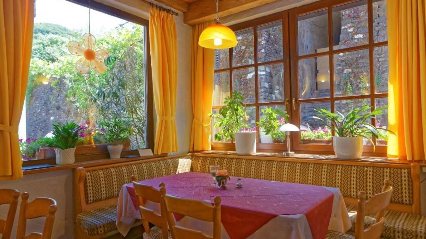 Moselstern Hotel Zum guten Onkel