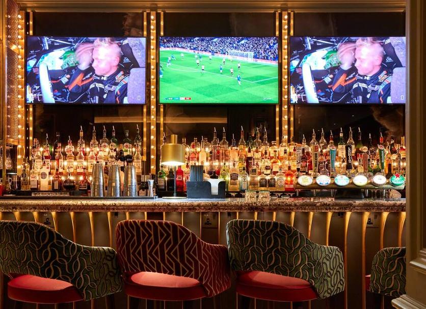 Bar Photo