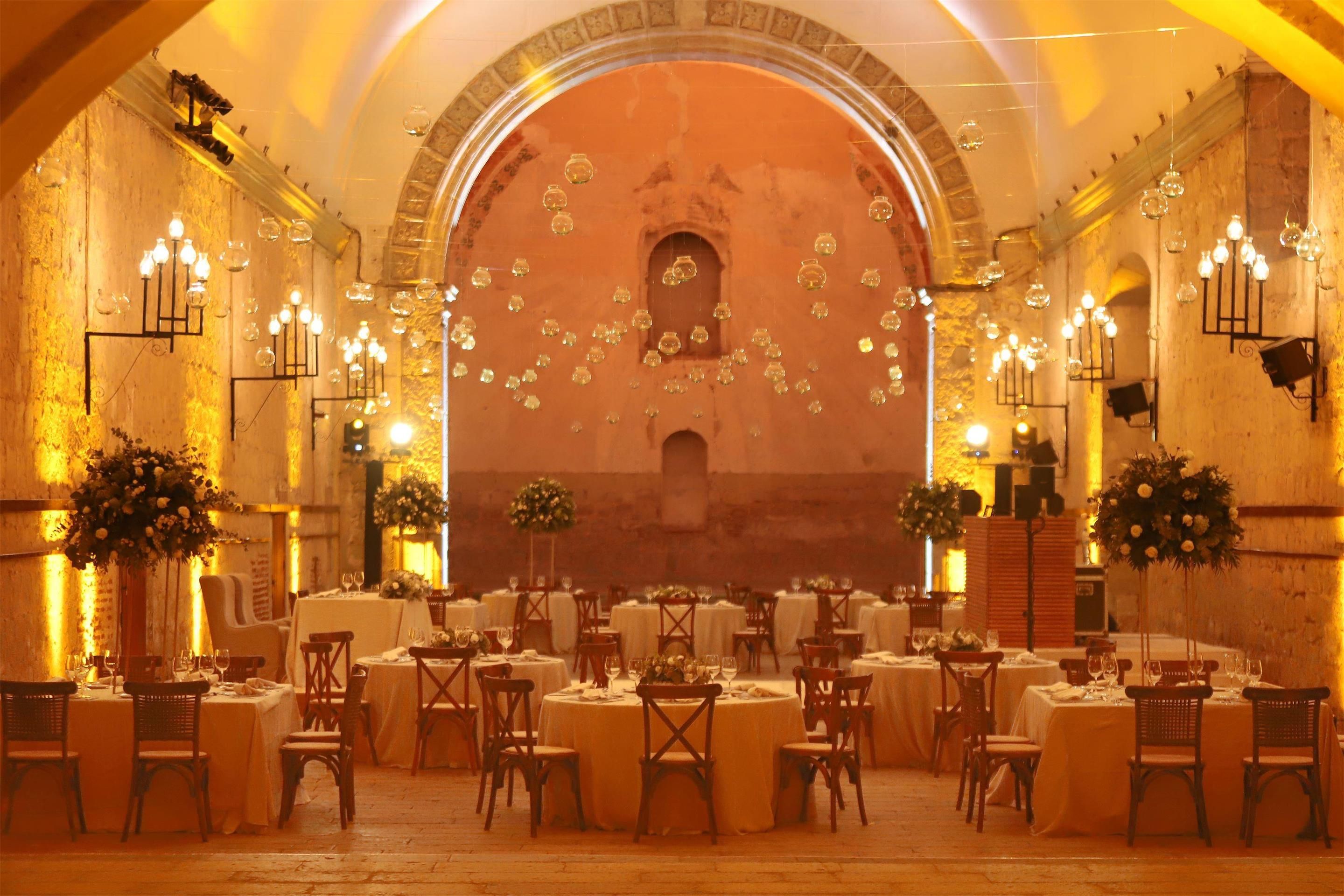 Banquet hall