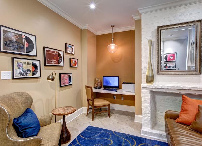 Lounge Photo