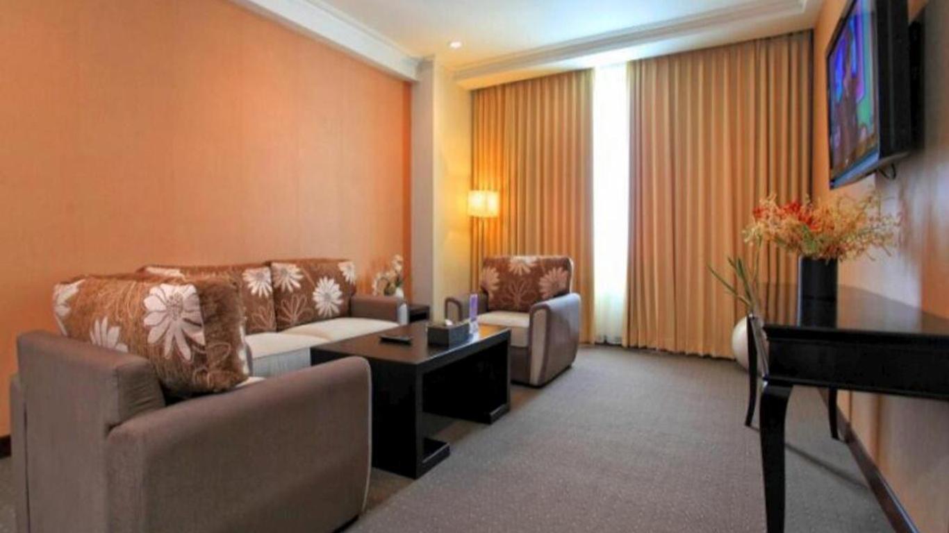 Hotel Menara Bahtera