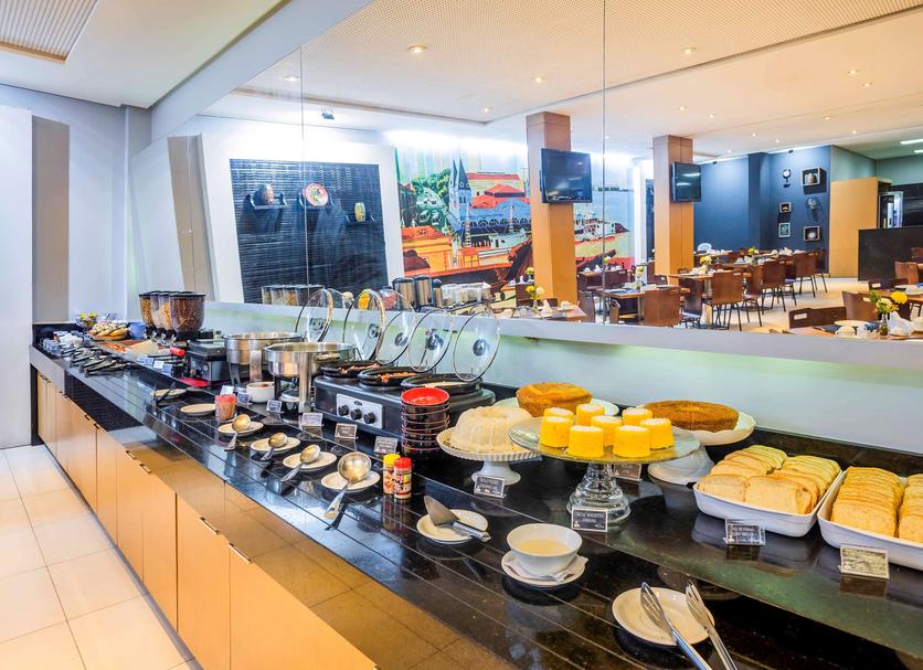 Buffet Photo