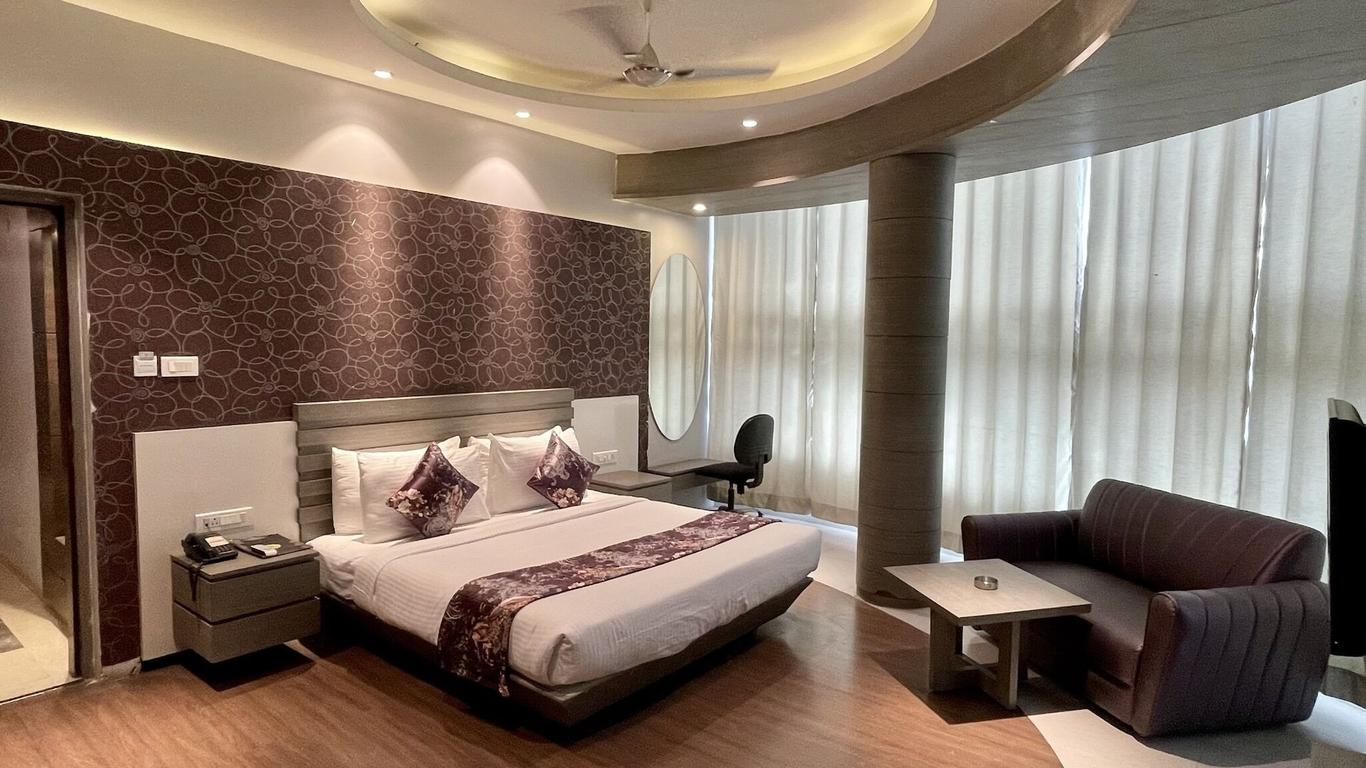 Hotel Narulas Aurrum