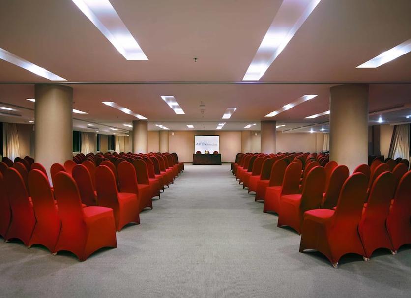 Conference room Photo