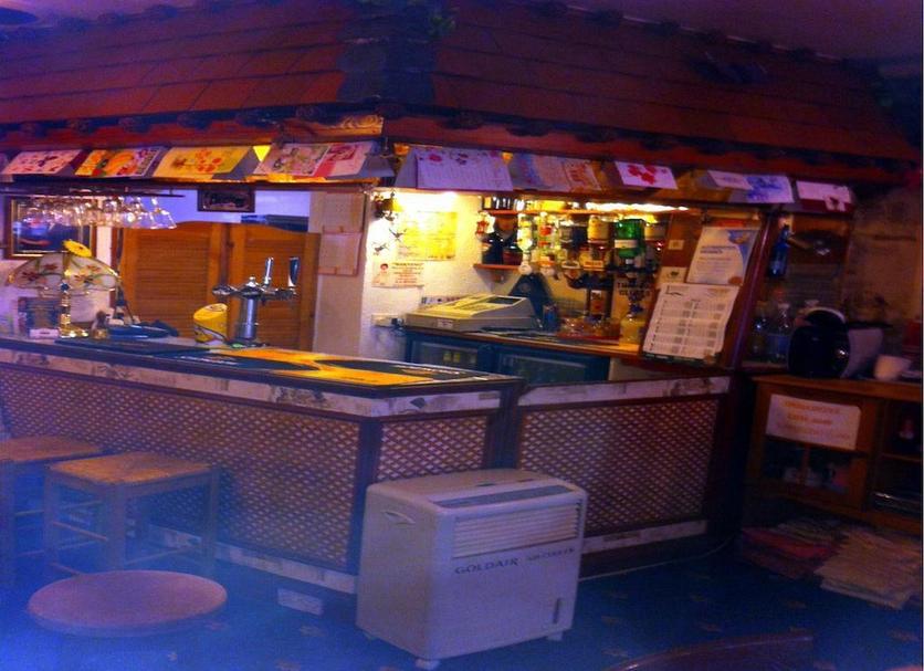 Bar Photo