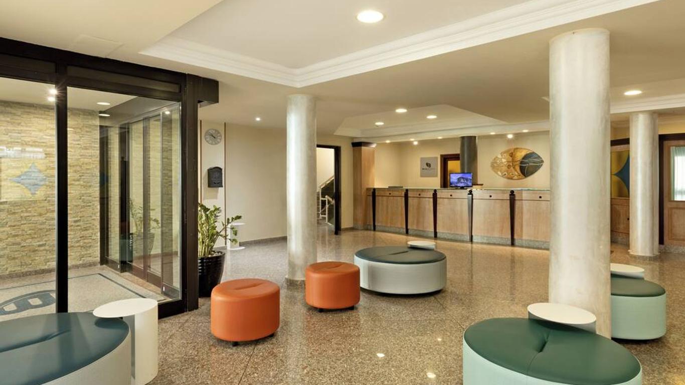 Rina Hotel