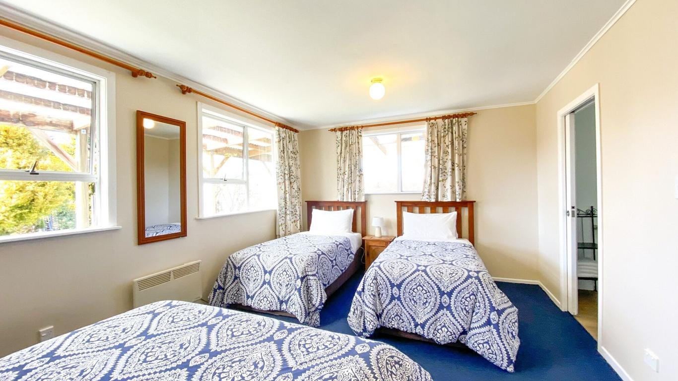 Tongariro Crossing Lodge