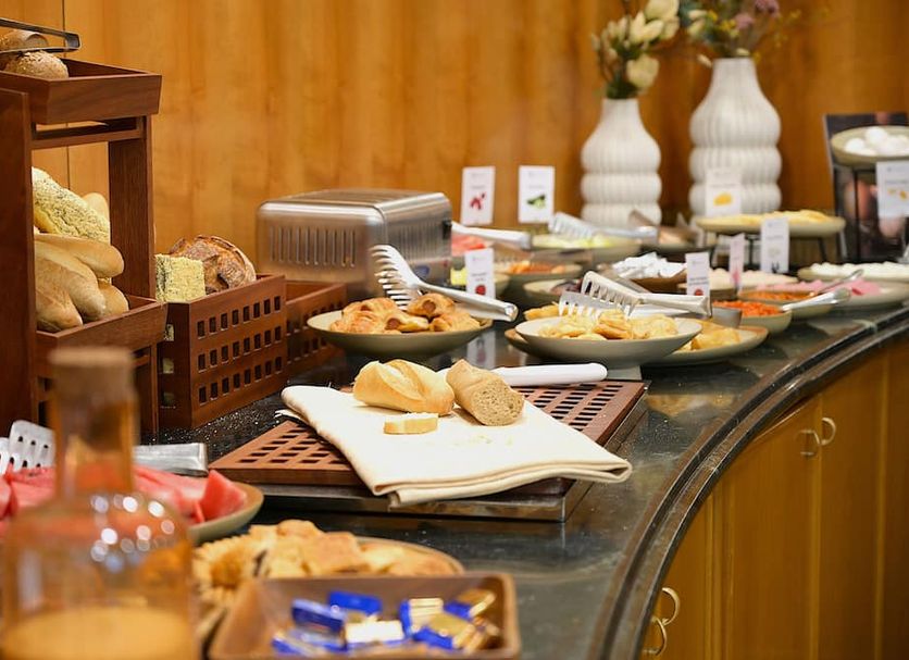 Buffet Photo