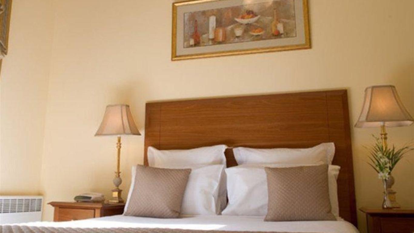 New Charsfield Hotel