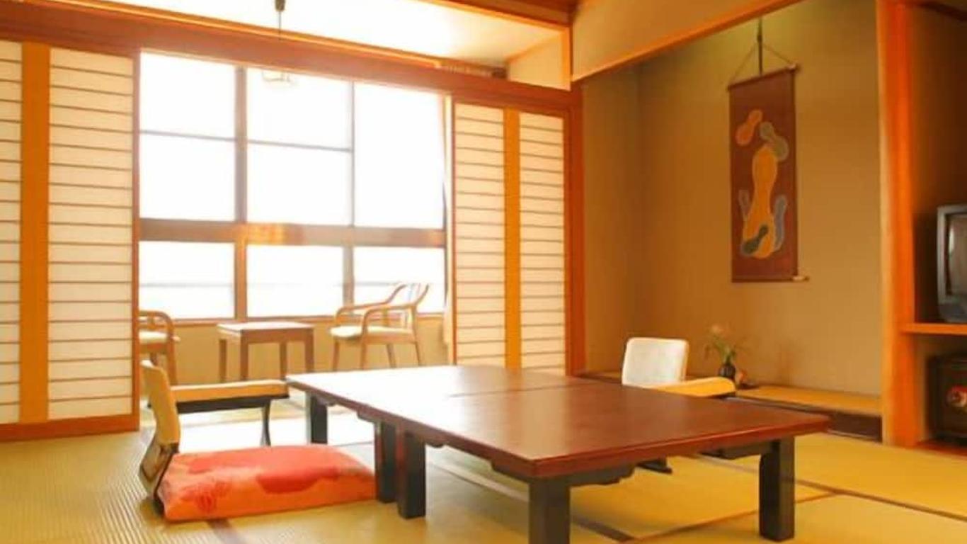 Yamashiro Onsen Ryokan Tatami