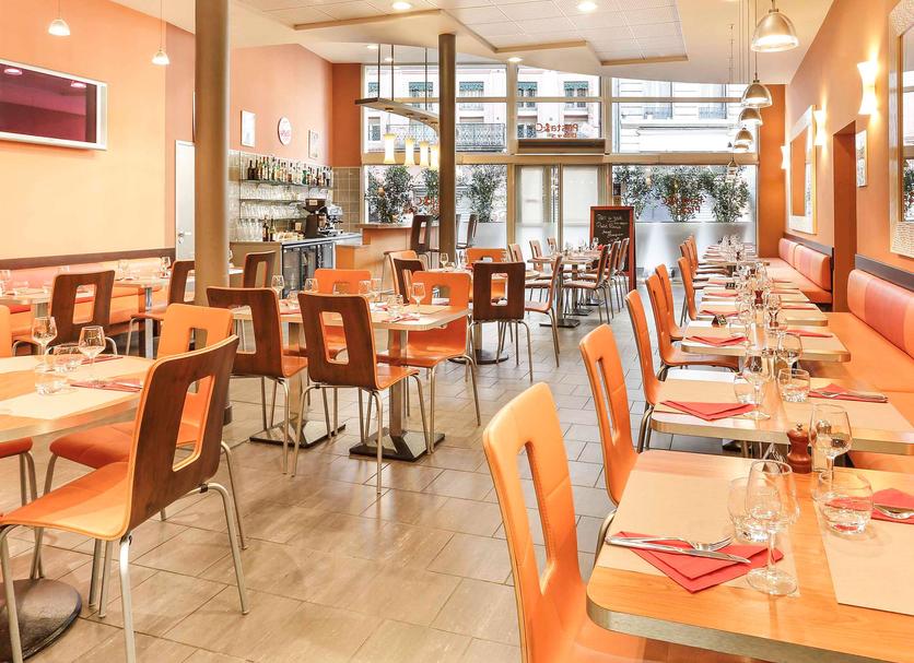Restaurant Photo
