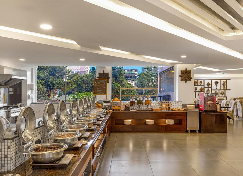 Buffet Photo