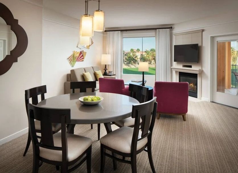 Dining room Photo