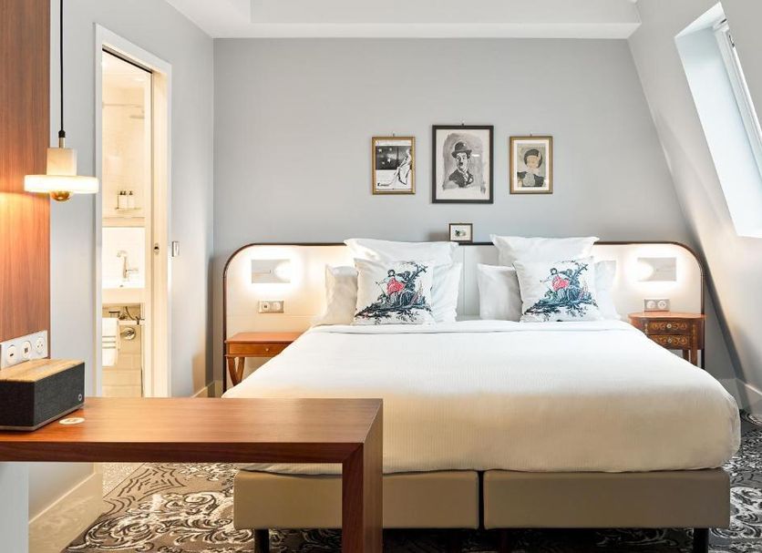 Bedroom Photo