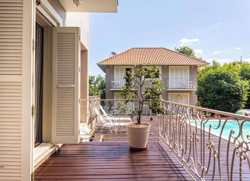 Balcony Photo