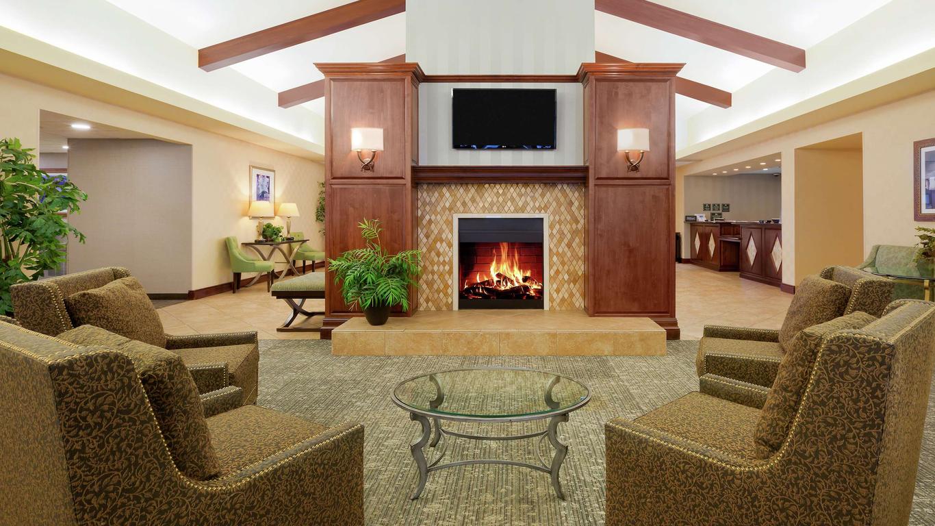 Homewood Suites by Hilton Sacramento Airport-Natomas