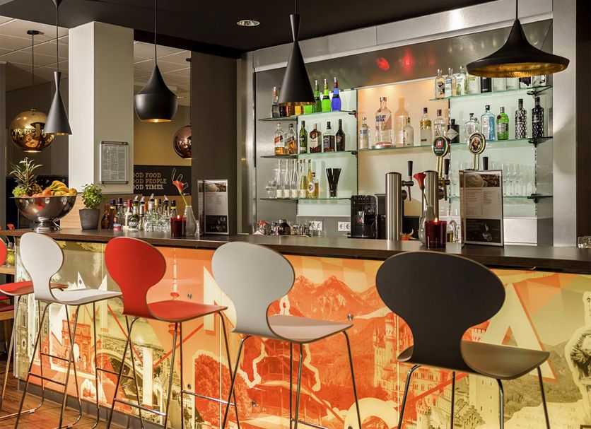 Bar Photo