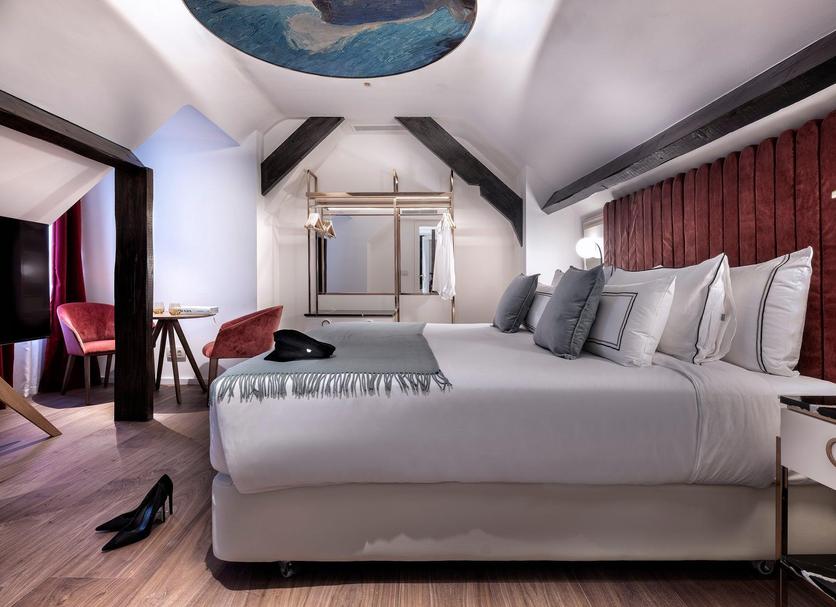 Bedroom Photo