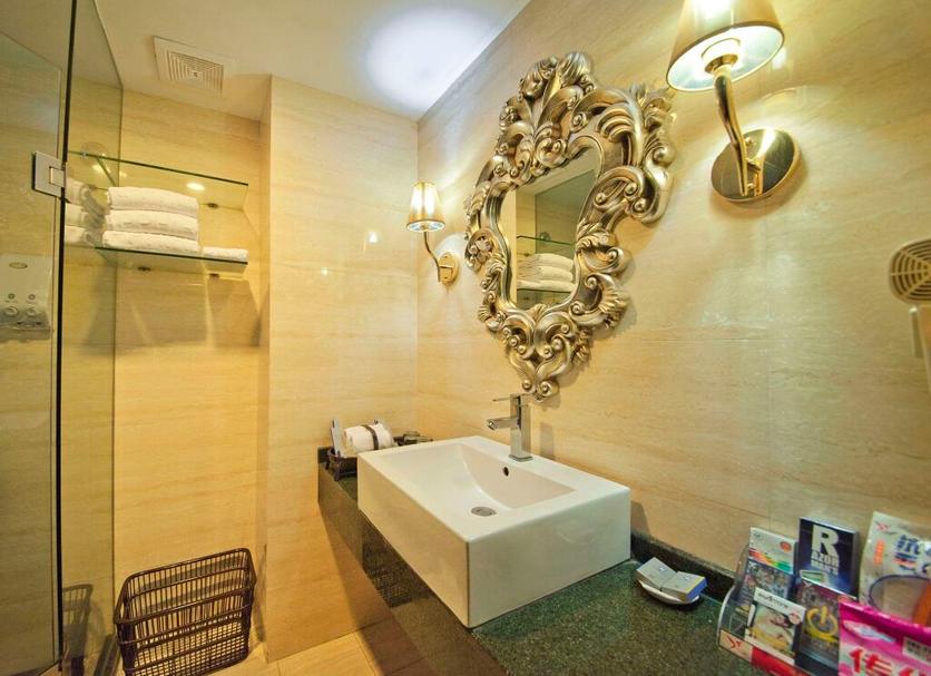 Bathroom Photo