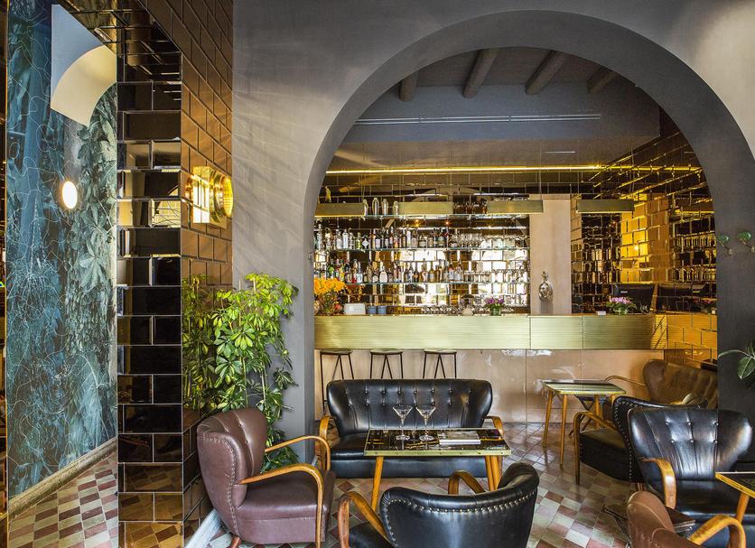 Bar Photo