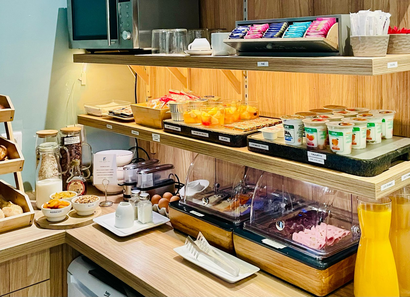 Buffet Photo