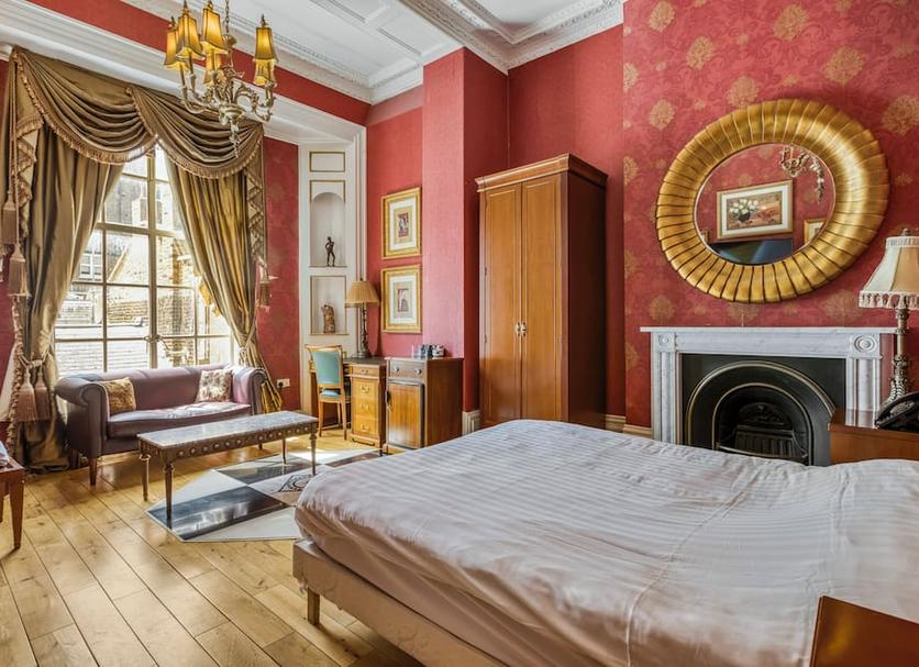 Bedroom Photo