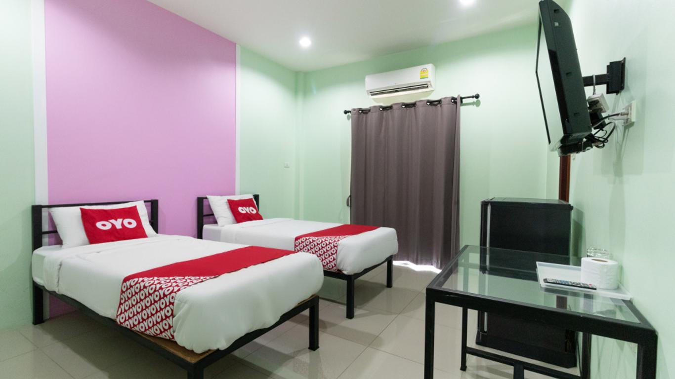 OYO 1163 Eden Hostel