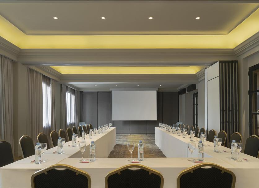 Conference room Photo