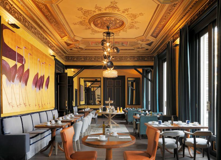Restaurant Photo