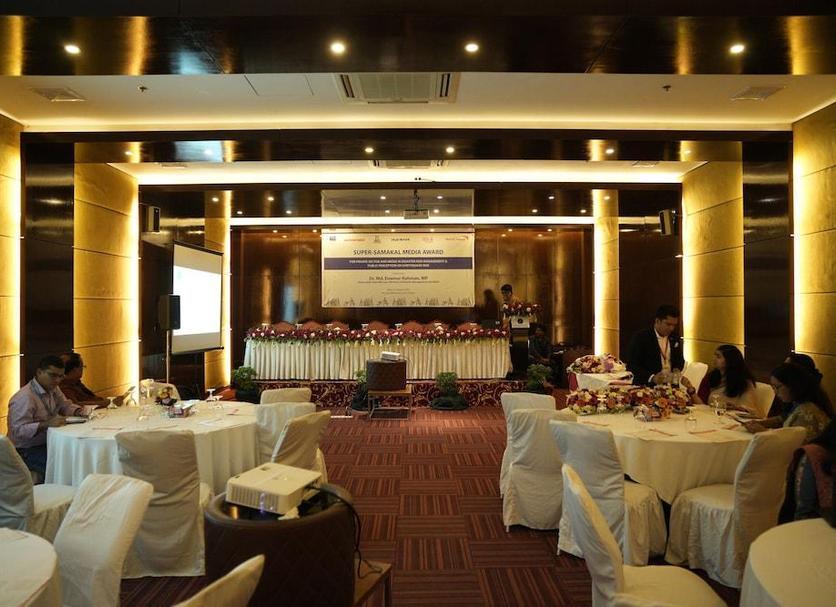 Banquet hall Photo