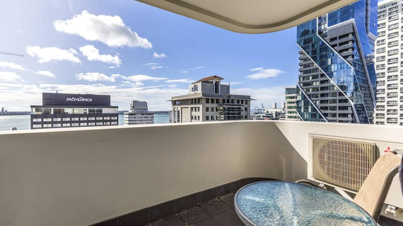 Quest on Queen Serviced Apartments