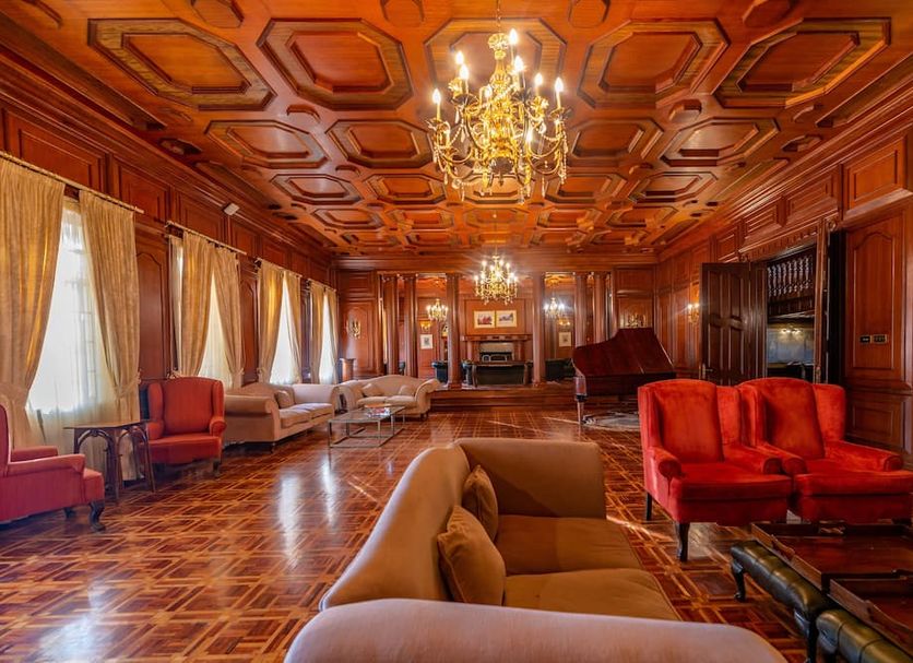 Lounge Photo
