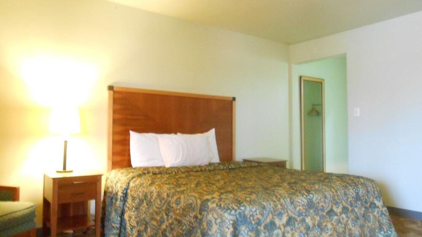 Airport Inn Downtown