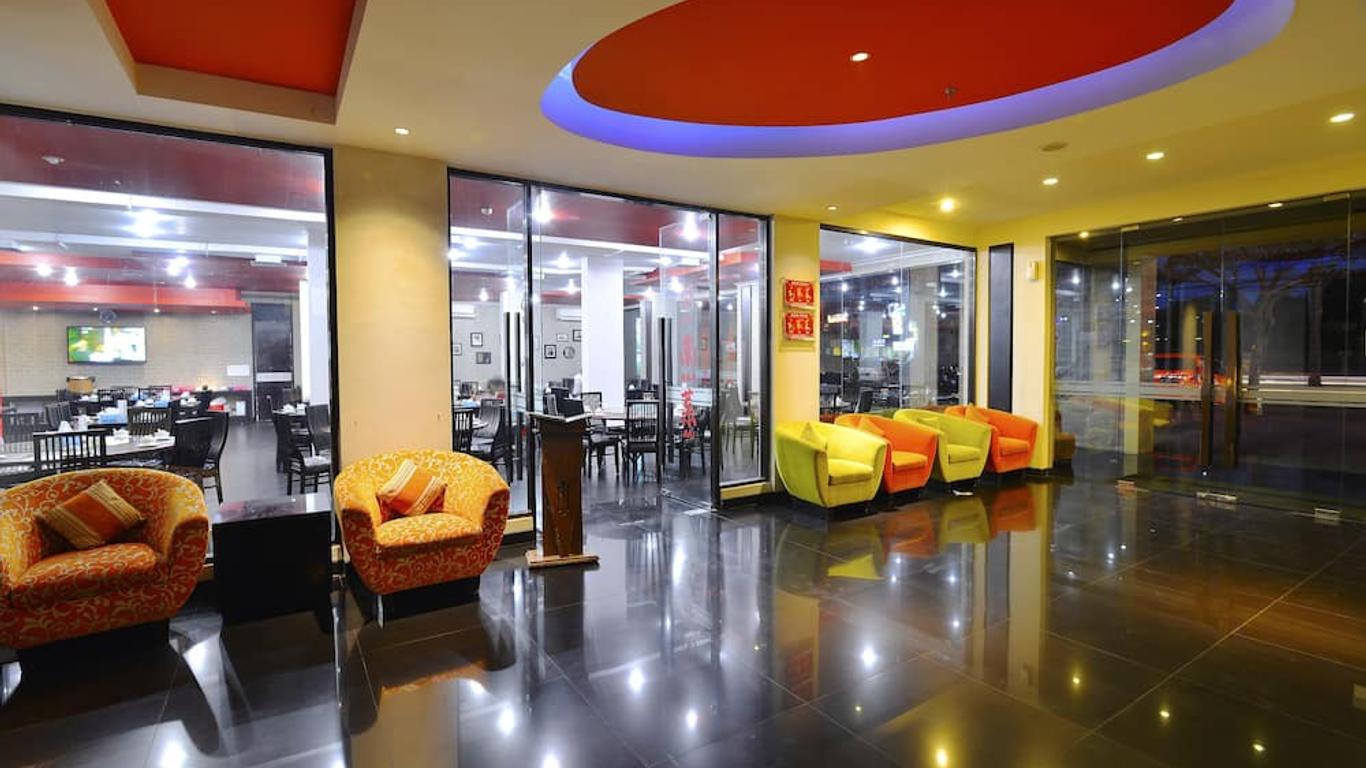 100 Sunset Boutique Hotel