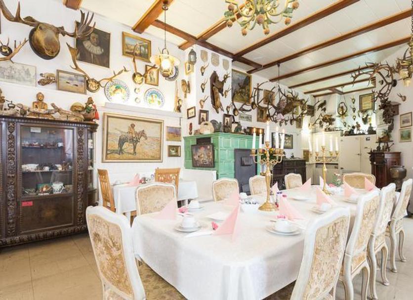 Dining room Photo