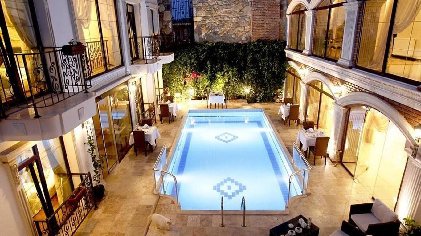 Saint John Hotel