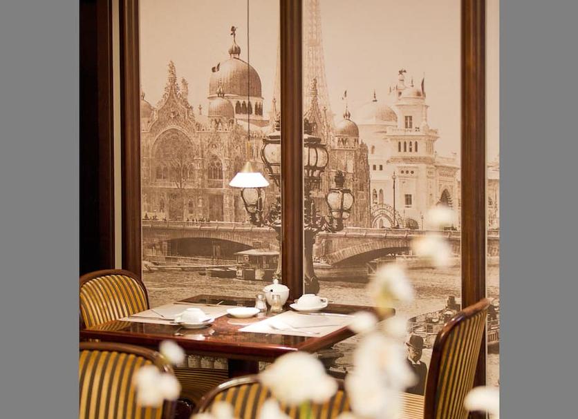 Dining room Photo